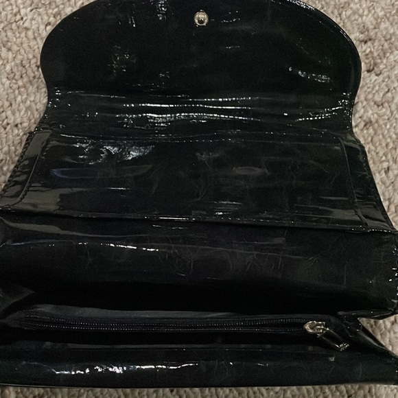 Guess Black Wallet - Picture 3 of 3